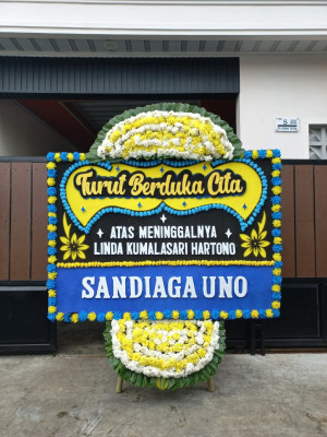 Papan Bunga Duka di Selumit Pantai